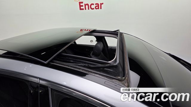 Mercedes-Benz E-Class 2020 — photo 12