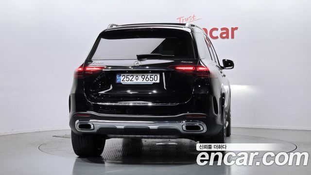 Mercedes-Benz GLE-Class 2024 — photo 4