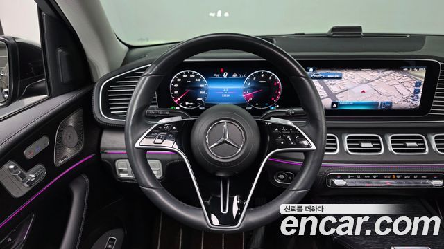 Mercedes-Benz GLE-Class 2024 — photo 13