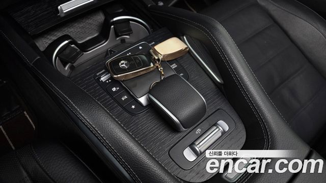 Mercedes-Benz GLE-Class 2024 — photo 20