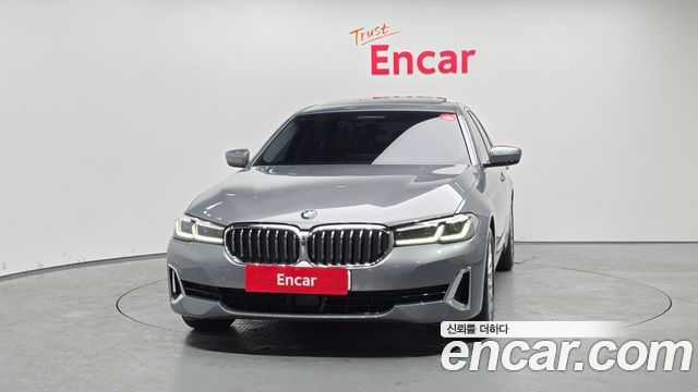 BMW 5-Series 2023 — photo 3