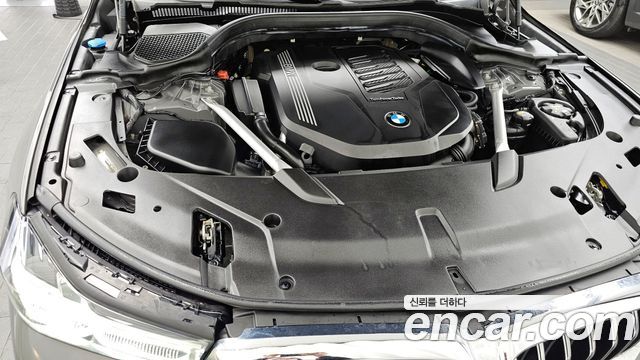 BMW Gran Turismo 2021 — photo 6