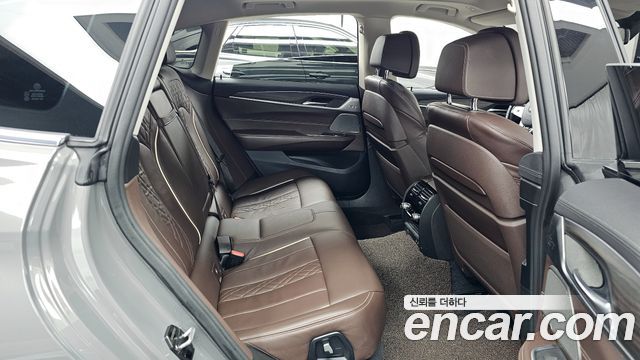 BMW Gran Turismo 2021 — photo 12