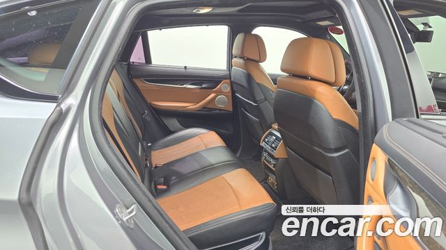 BMW X6 2018 — photo 12