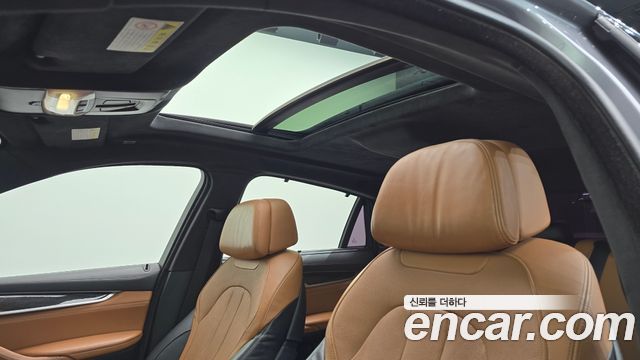 BMW X6 2018 — photo 19