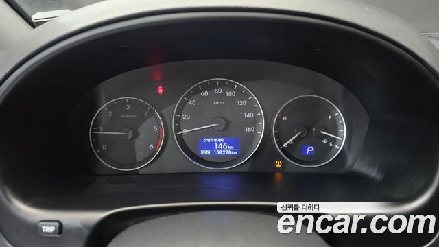 Hyundai Starex 2017 — photo 8