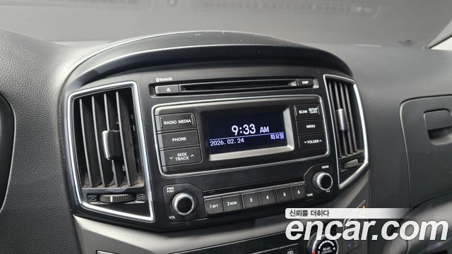 Hyundai Starex 2017 — photo 15