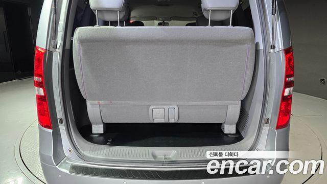 Hyundai Starex 2017 — photo 20
