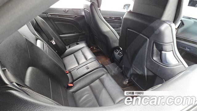 Mercedes-Benz E-Class 2015 — photo 12