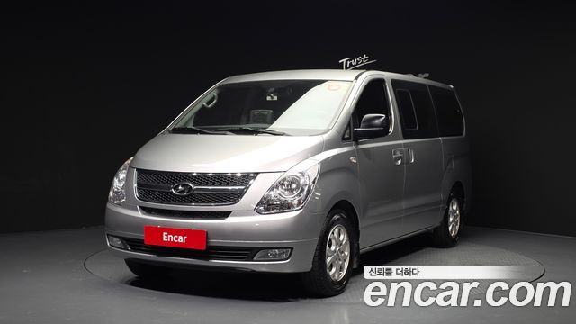 Hyundai Starex 2015 — photo 1