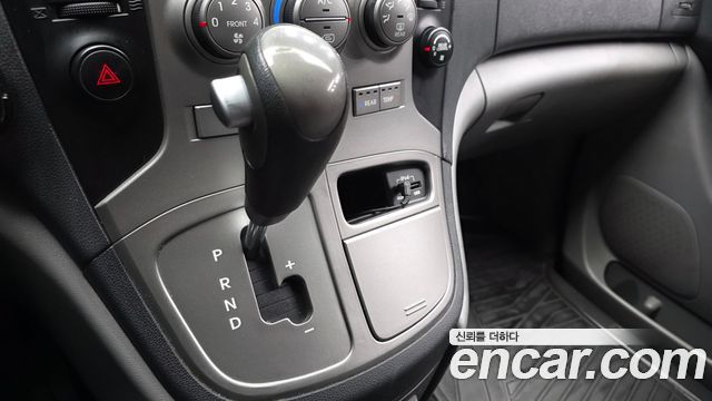 Hyundai Starex 2015 — photo 9