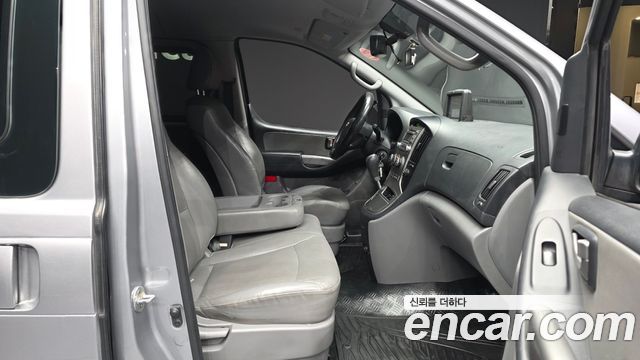 Hyundai Starex 2015 — photo 11
