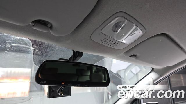 Hyundai Starex 2015 — photo 17