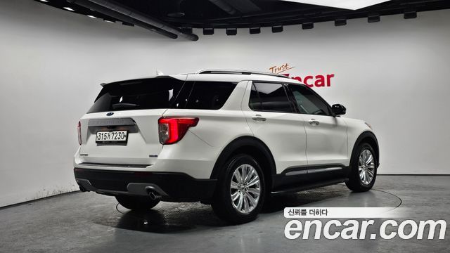 Ford Explorer 2020 — photo 2