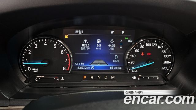 Ford Explorer 2020 — photo 8