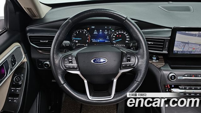 Ford Explorer 2020 — photo 14