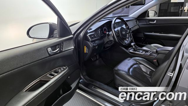 Kia K5 2016 — photo 10