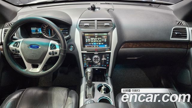 Ford Explorer 2014 — photo 7