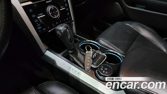 Ford Explorer 2014 — photo 9
