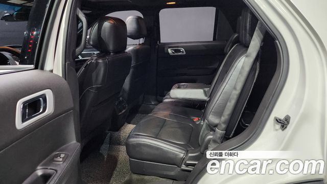 Ford Explorer 2014 — photo 12