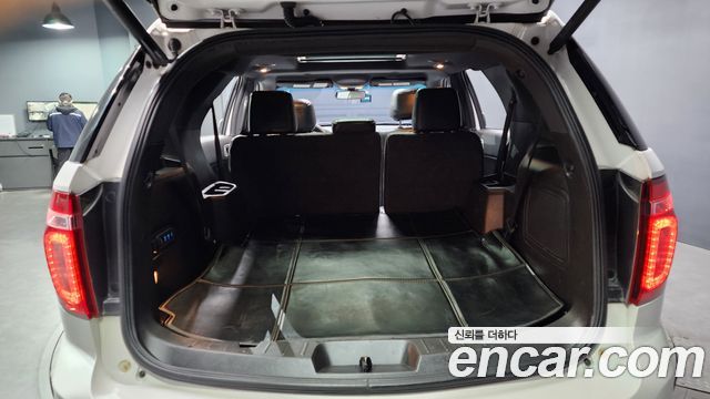 Ford Explorer 2014 — photo 20