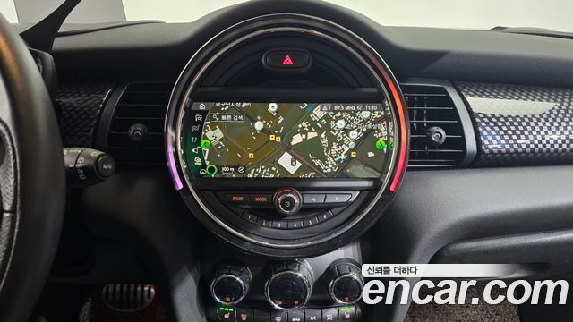 Mini Cooper 2019 — photo 14