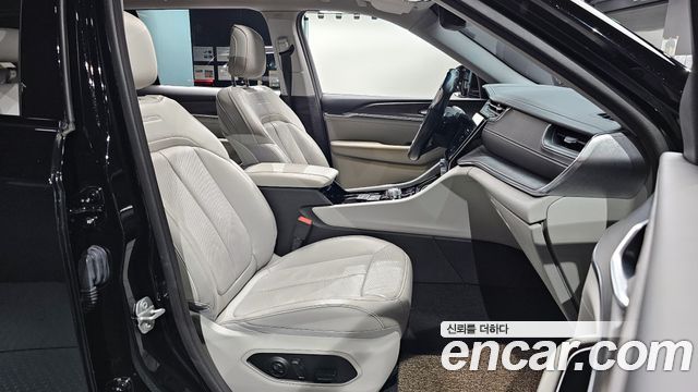 Jeep Cherokee 2021 — photo 10