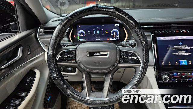 Jeep Cherokee 2021 — photo 13