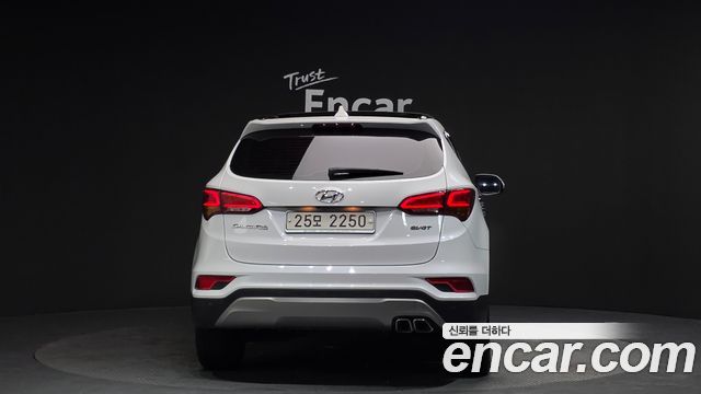 Hyundai Santafe 2017 — photo 4