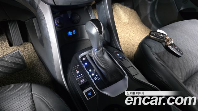 Hyundai Santafe 2017 — photo 9