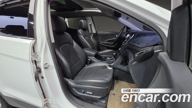 Hyundai Santafe 2017 — photo 10