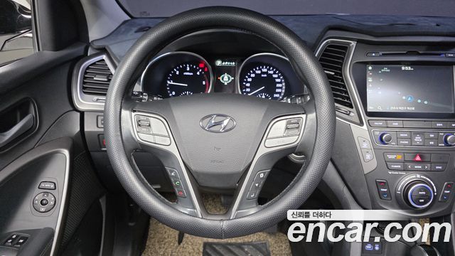 Hyundai Santafe 2017 — photo 14