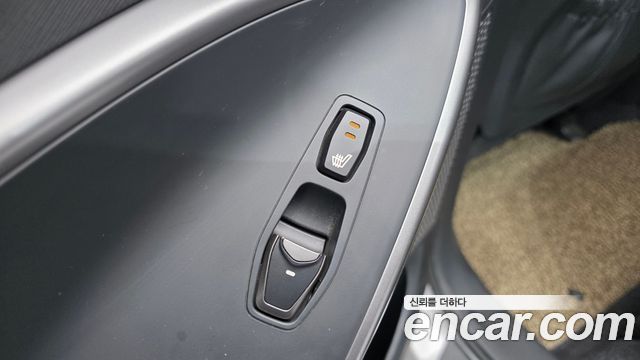 Hyundai Santafe 2017 — photo 18