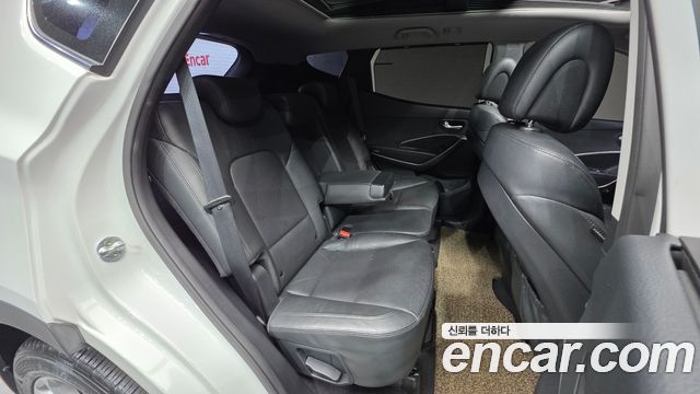 Hyundai Santafe 2017 — photo 19