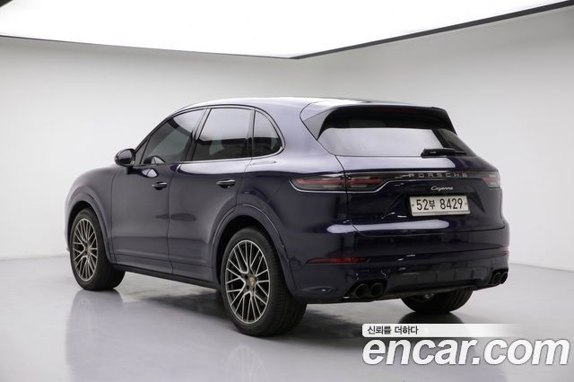 Porsche Cayenne 2019 — photo 8