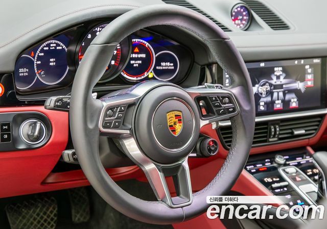 Porsche Cayenne 2019 — photo 14
