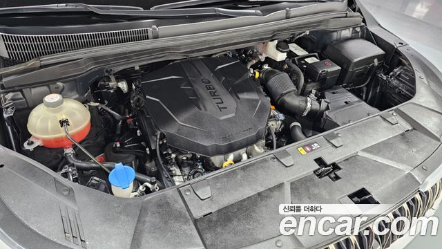 Kia Canival 2021 — photo 6