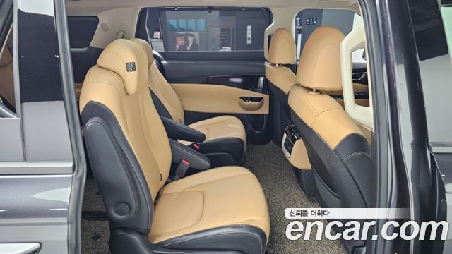 Kia Canival 2021 — photo 12