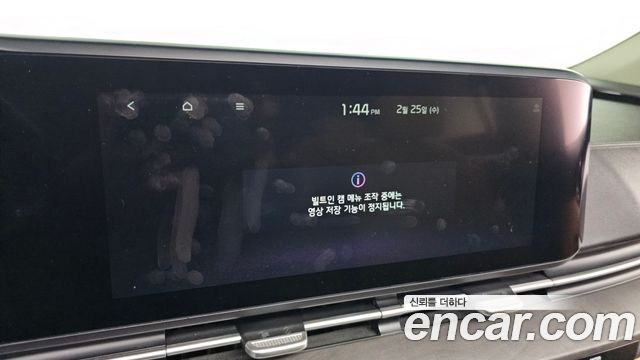 Kia Canival 2021 — photo 14