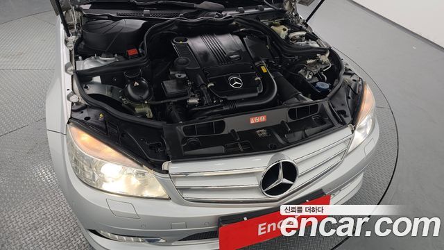 Mercedes-Benz C-Class 2011 — photo 6