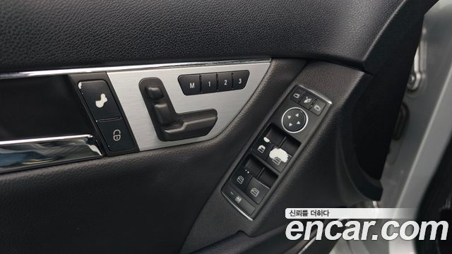 Mercedes-Benz C-Class 2011 — photo 18