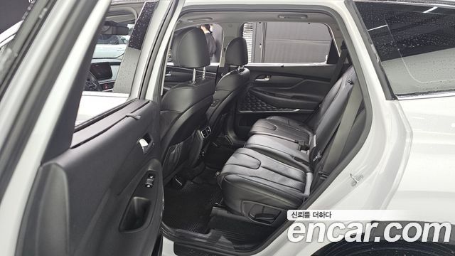 Hyundai Santafe 2021 — photo 11