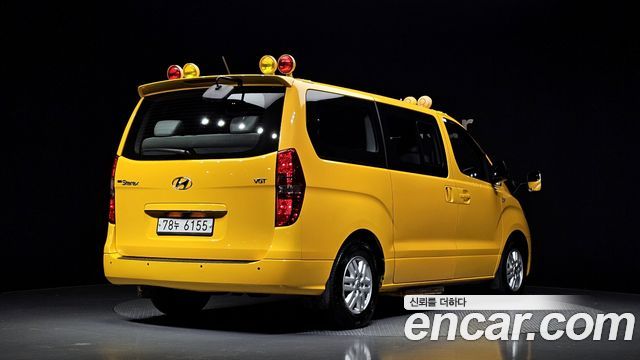 Hyundai Starex 2017 — photo 2
