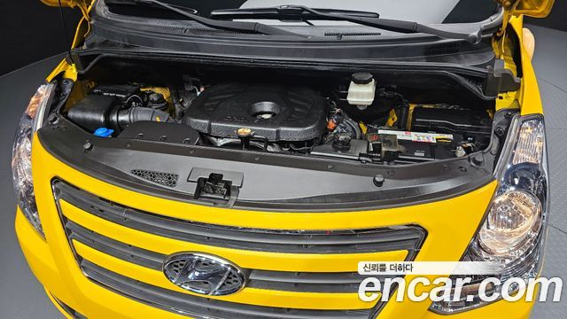 Hyundai Starex 2017 — photo 6