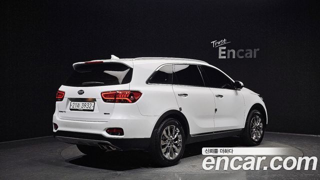 Kia Sorento 2019 — photo 2