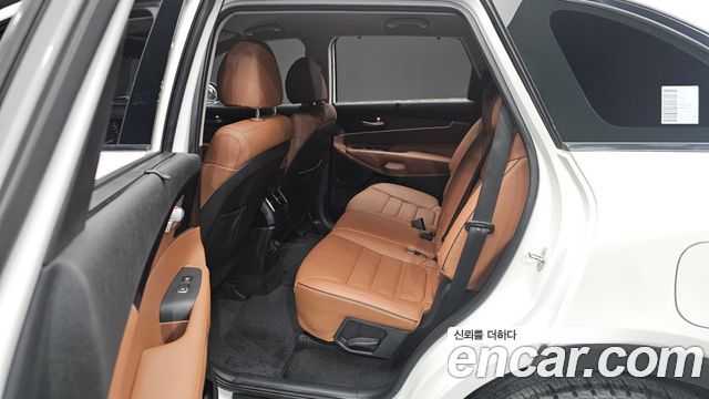 Kia Sorento 2019 — photo 11