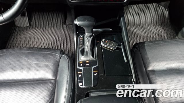 Kia K7 2016 — photo 9