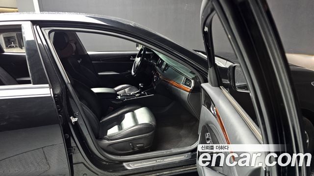 Kia K7 2016 — photo 11