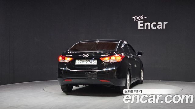 Hyundai AVANTE 2012 — photo 4