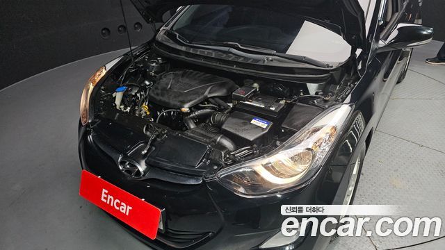 Hyundai AVANTE 2012 — photo 6